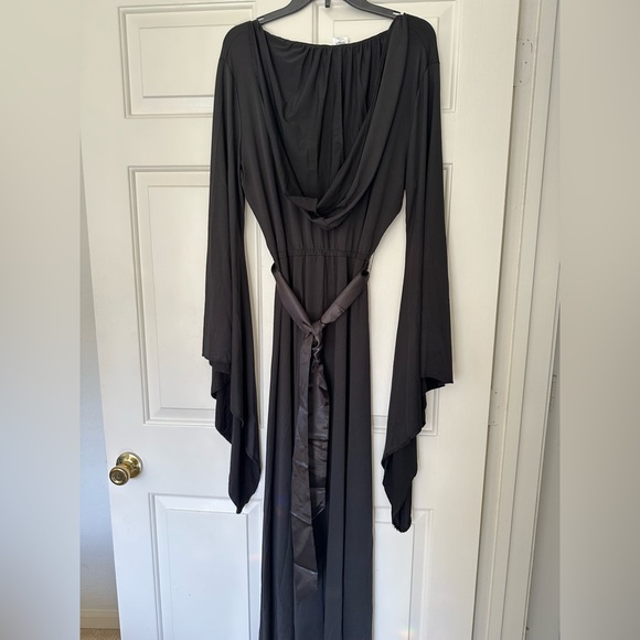 Spirit Halloween Black Hooded Witch Dress Costume Size L/XL - Picture 5 of 10